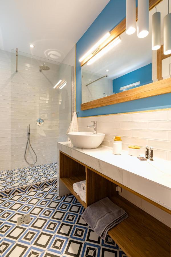 Elvis Nest Apartment Nea Moudania Luaran gambar