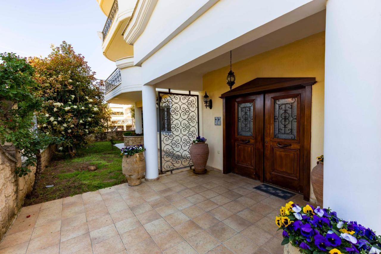 Elvis Nest Apartment Nea Moudania Luaran gambar
