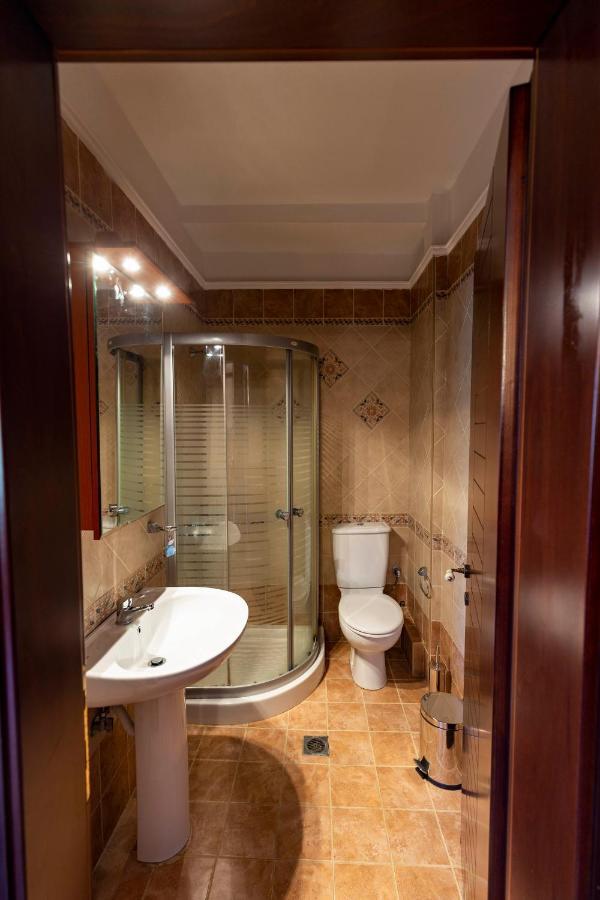 Elvis Nest Apartment Nea Moudania Luaran gambar